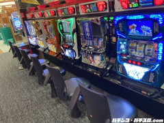 【超悲報】パチ屋さん、店内のトイレにガチのマジで本当にとんでもないモノを置き忘れてしまう…