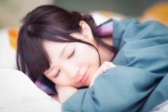 【画像】寝てる女を拾って帰る奴ｗｗｗｗｗｗｗｗｗｗｗｗｗｗｗ