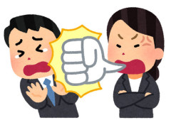 【胸糞】お局「古いPCは新人に使わせろw」⇒申請もせず新品PCを横取りし、無能上司も忖度する終わってる職場
