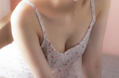 【画像】出産直後とは思えないガチ美女の人妻wwwwww