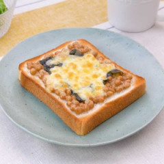 納豆トーストまず過ぎて草