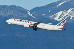 【異例】仏航空界で初　乳がんを「職業病」 元CAが勝訴　30年の勤務と発症の因果関係認める