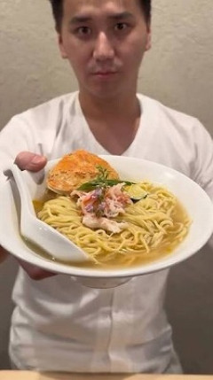 【【悲報】】毒蟹ラーメンのこめお「味の素を使うのはプロのラーメン屋として理解できない」