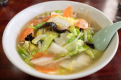 タンメン←これ野菜塩ラーメンじゃないの？