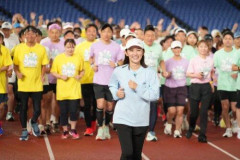 【悲報】24時間テレビ“プラカード乱入男”、登録者数450人で迷惑系卒業へ