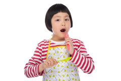 【本厚木】厚木市中町で女児への声かけ事案発生！オレンジ髪の30〜40代男が店舗内で接触した結果・・・・