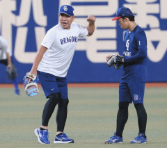 【悲報】井上一樹監督限界wwwwww「夕飯が食べれないし寝れなくて目を瞑るだけ」