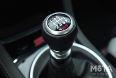 【悲報】マニュアル車ってなんで乗りたいって思うの?