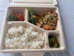 【困惑】お前らって毎日仕事の日の昼ご飯どうしとる？・・・・・・・・・
