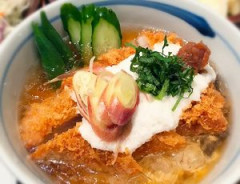 冷やしカツ丼ってパッと見美味そうやけど