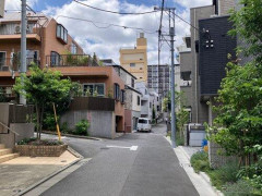 【悲報】明日から生活道路の速度制限が60キロ→30キロになる訳だが