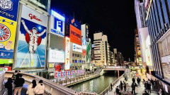 ｢道頓堀から大阪人が消えた｣インバウンド急増の陰で進む｢芝居の街｣の終焉･･･大阪屈指の歓楽街に今起こっていること