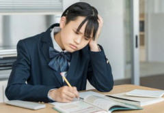 【悲報】中華人民共和国の進学校の時間割、ヤバすぎる（想像の100倍ヤバい）