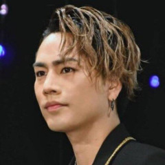 【朗報】倉科カナ＆三代目・ØMI、ラブラブ買い物デートを撮られる