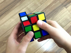 ルービックキューブって頭の運動になる？