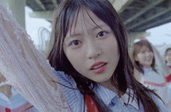 おひ爺『なんでセンターがあんな不潔感あふれる髪型なんだ』