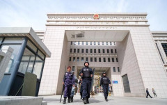 10年かけて力を注いだのに数秒で崩壊…中国「一帯一路の関門」焦土化！
