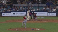 大谷翔平、第四打席で右ひじ付近ににデッドボール…
