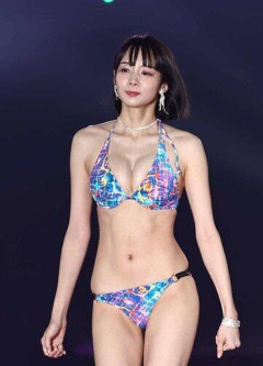 【画像】岡田紗佳さんの役満ボディ