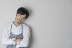 自分は子供の教育に力を入れているが、義両親によって全てが台無しにされがち。もはや動画を見ながらでなければ食べられない…