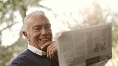 年を取っても「言語」の処理能力は若いときと変わらない。むしろ語彙力が増すことも