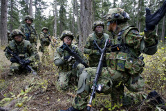 【は？】笹川平和財団「自衛隊に外国人登用しろ！人口減少による人手不足がー！」小泉防衛相に提言 ｗｗｗｗｗｗｗｗｗｗｗｗ