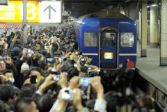 バカ「撮り鉄しね」一般人「あれ？今日乗る寝台列車の写真がググってもでない詰んだ...」←これ・・・
