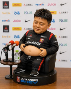 ◆画像◆浦和監督チョウ・キジェの”パワ腹”フィギュア爆誕？？？