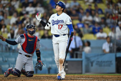 【悲報】1試合4三振の大谷翔平さん、ロバーツ監督と話し合い・スタメン落ちへ