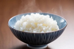 【悲報】米卸売業者、政府21万トン買い戻しにブチギレ「在庫が243万トン。21万トンじゃ話にならない」