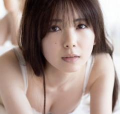 筒井あやめ、ブチギレか。トークで自撮りを送るも背景は真っ白