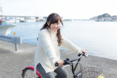 【反抗期と頑固母】娘「小さくなったからウインドブレーカー買いなおして！」私「まだ着れるじゃん」→娘が勝手に友達と交換してきた。うちじゃそれは認めない！誰と交換したか聞くと