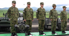 【悲報】自衛隊さん、なり手不足で外国人を採用へwwwwwwwww
