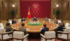 北朝鮮が軍主要ポストの人事措置断行、国防相を解任…組織改編も議論！