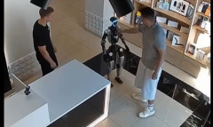 【動画】人にドつかれたロボットさん、戦闘モードが起動しヤバイことになるｗｗｗｗｗｗｗ