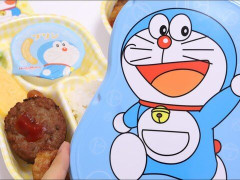 外国人「かわいすぎるドラえもん弁当、誕生日を祝うための最高の選択肢だ！」