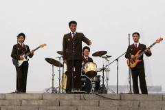 【画像】北朝鮮のロックバンドｗｗｗｗｗｗｗｗｗｗｗｗｗｗｗｗｗｗｗｗｗｗｗｗ