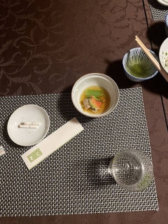 居酒屋の店主が激怒「ックソが！食べ物のお皿吸い殻なに入れてんだよ！もう使えねーじゃん！心当たりある奴見てるか？ もう来んな」　[9/3]