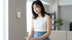 【画像】情強「Wi-Fiを床に置くってありえないんだがｗｗｗ電波って上るんですよ？」→結果