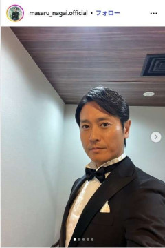 48歳185cmの高身長俳優　タキシード姿かっこよ！えっ22年前の衣装!?体型変わらず　妻は朝ドラ女優