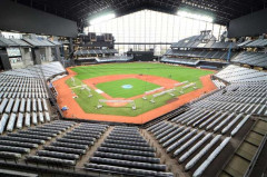 【悲報】日本ハムの新球場、規則違反で大炎上ｗｗｗｗｗ