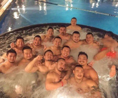 【画像】水泳部員さん、全員がギリギリお●ぱいｗｗｗｗｗ