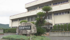 【悲報】娘を平手打ち、父親を暴行容疑で逮捕