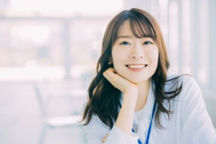 【画像】女さん「カードショップ開店！今年30歳、第二の人生頑張るぞい」→ｗｗｗｗｗｗｗ