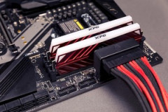 CPUにさす24ピンが抜く時硬くて嫌なんだけど良い方法ないかな