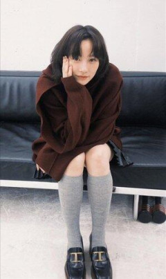 【画像】のんさん(31)のミニスカ生脚姿、セクシー過ぎるｗｗｗｗｗｗ