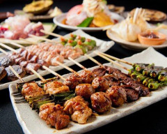 【悲報】「焼き鳥」←呑むなら何本食いたい？
