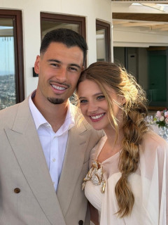 ◆画像◆ガナーズからアル・ヒラルに電撃移籍！マルティネッリの妻が至高の美女すぎると話題に！