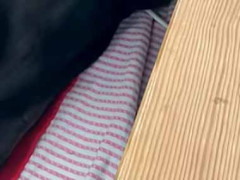 新米のママが赤ちゃんに授乳していた。とても疲れているようだ → こんな顔になった…