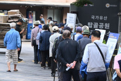 韓国人「すべてフェミのせいだ・・・」女性とまともにお付き合いできない韓国、34年後に日本を抜いて世界一の老人だらけの国に